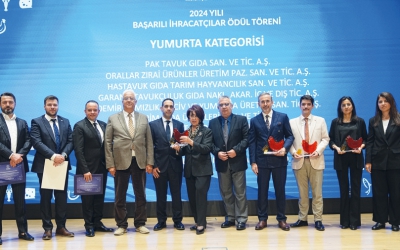 Beyaz et ve yumurta sektörünün ihracat şampiyonları ödüllerini aldı